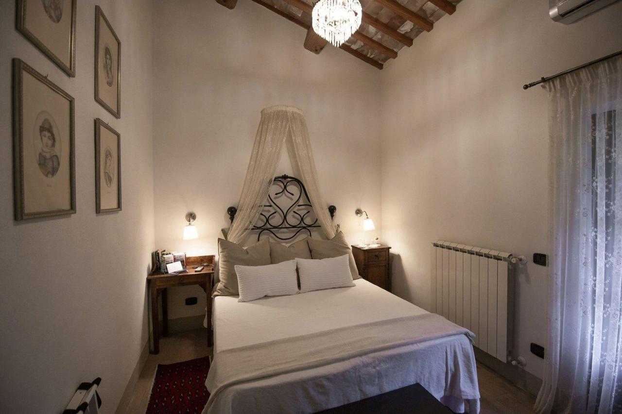 Agriturismo Borgo Di Campagna Il Tesoro Torre Alfina Екстер'єр фото