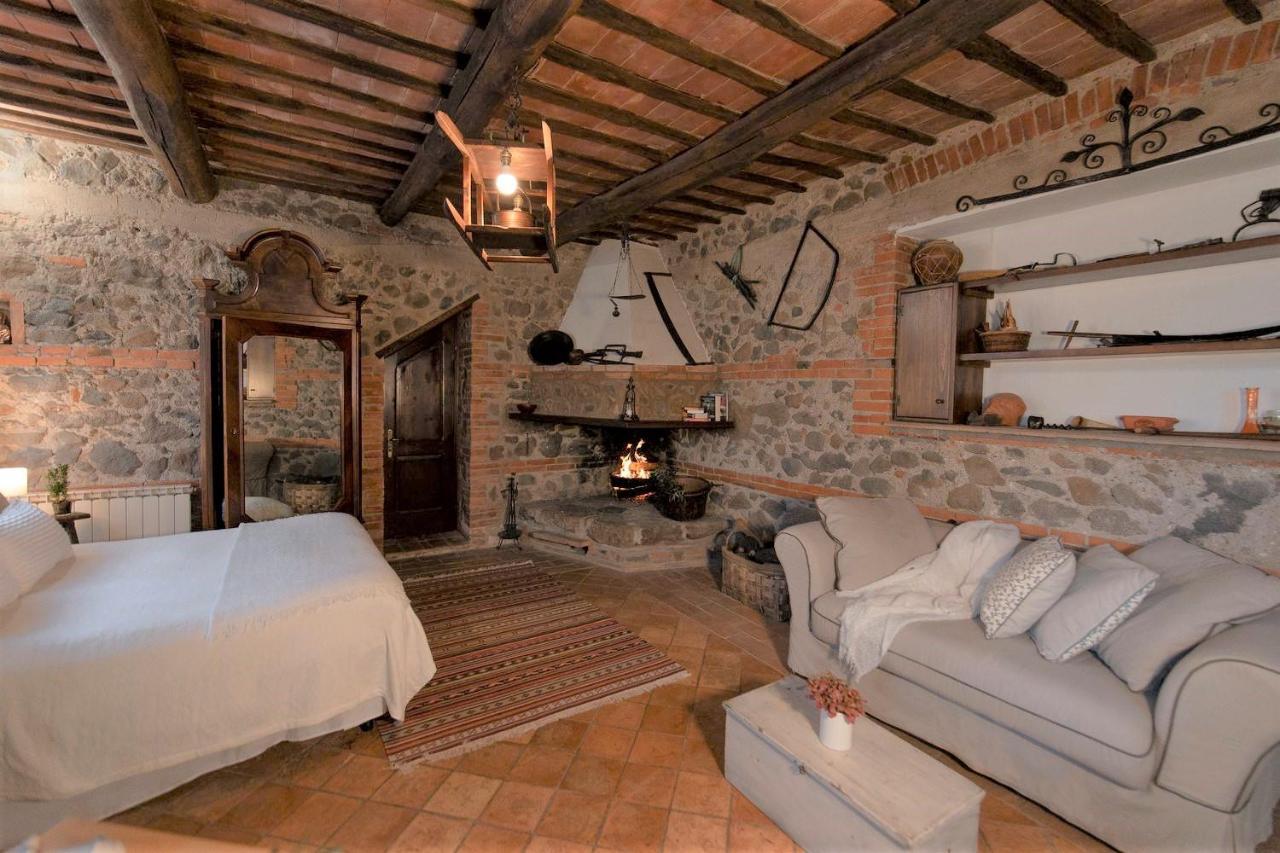 Agriturismo Borgo Di Campagna Il Tesoro Torre Alfina Екстер'єр фото
